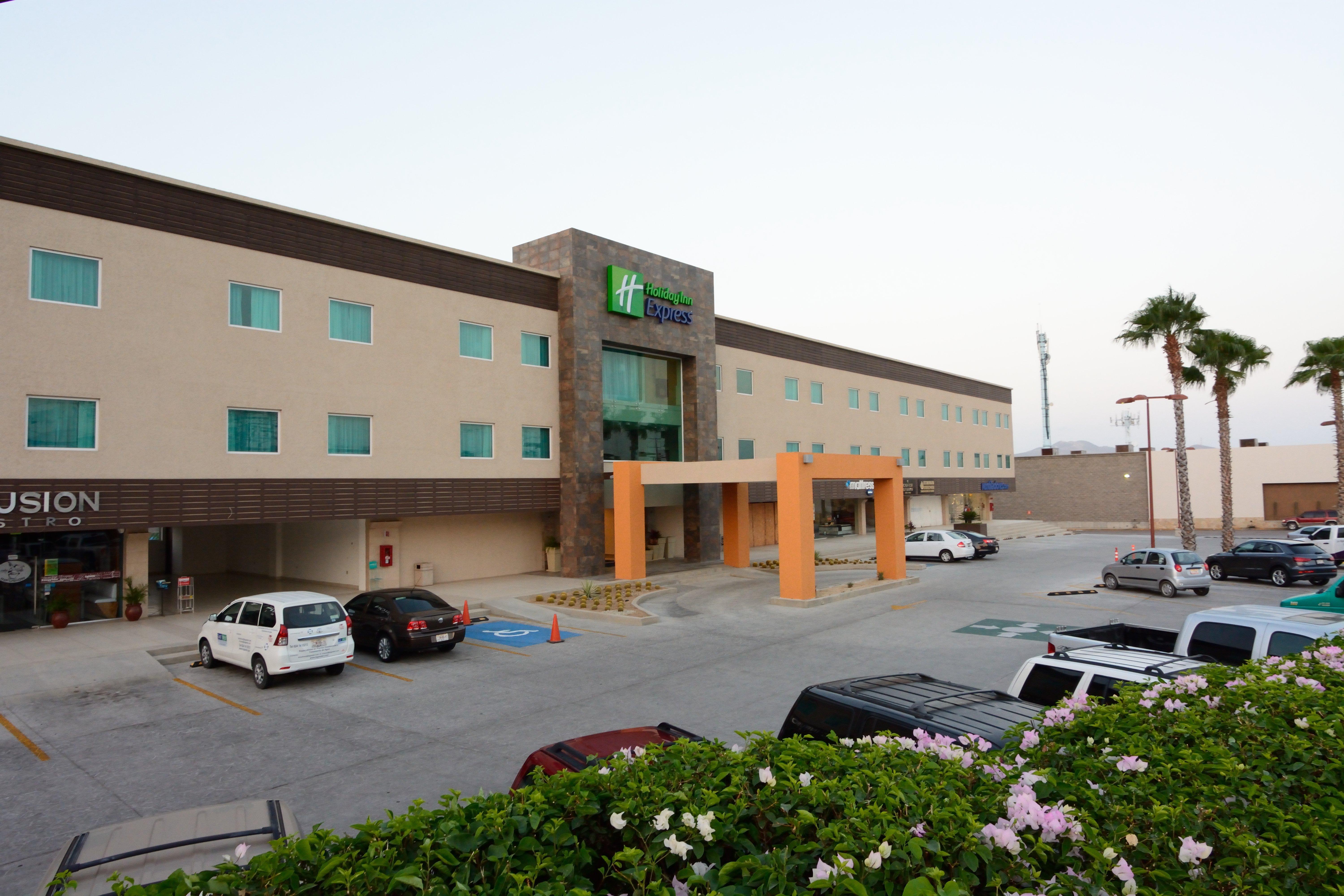 Holiday Inn Express Cabo San Lucas, An Ihg Hotel Exterior photo